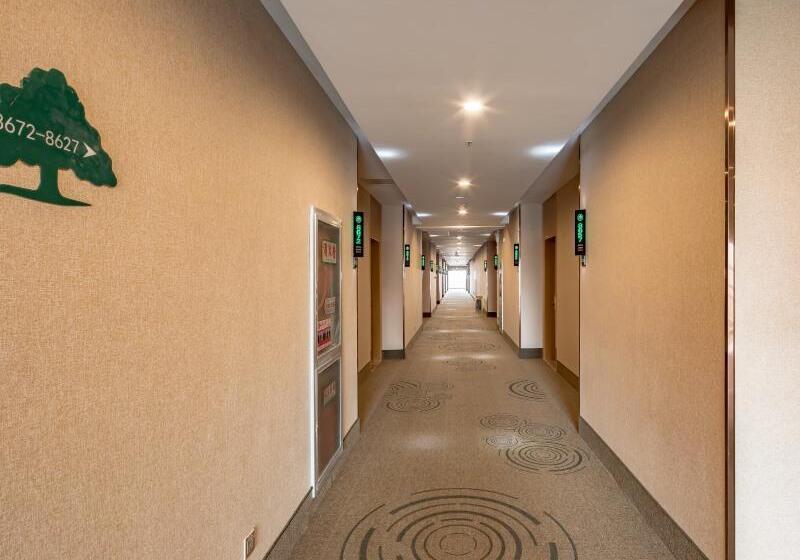 Отель Greentree Inn Wuxi Jiangyin City Renmin East Road Liangchen Square Business