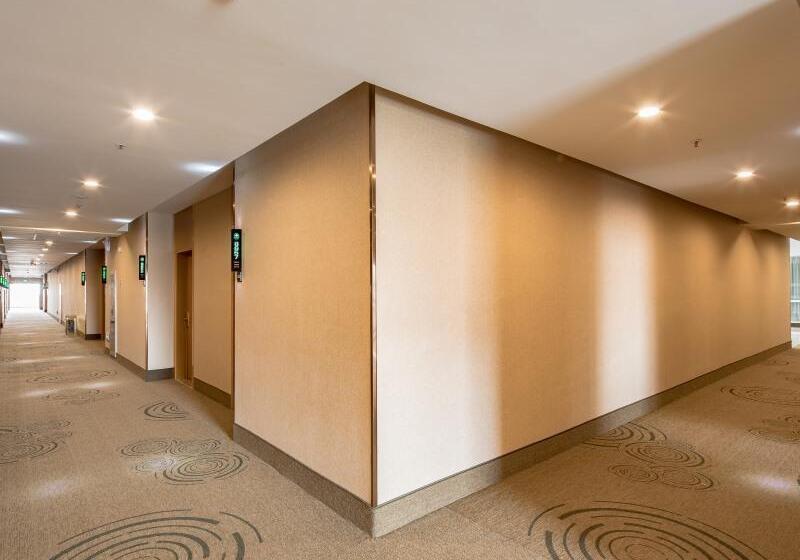 Отель Greentree Inn Wuxi Jiangyin City Renmin East Road Liangchen Square Business