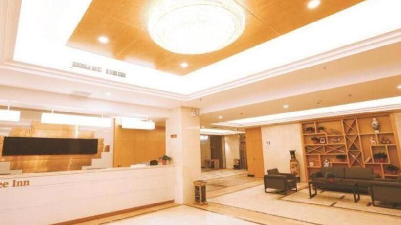 בית מלון כפרי Greentree Inn Huaqingchi Subway Station