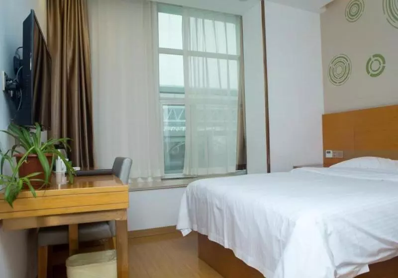 Hotelli Greentree Inn Yangzhou Railway Station Jinzhankou Business