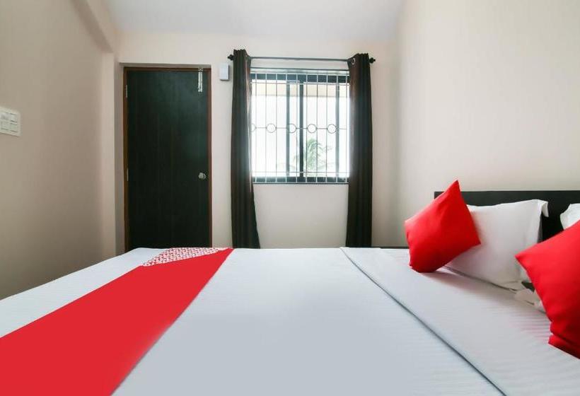 ホテル Oyo 43615  Sunshine