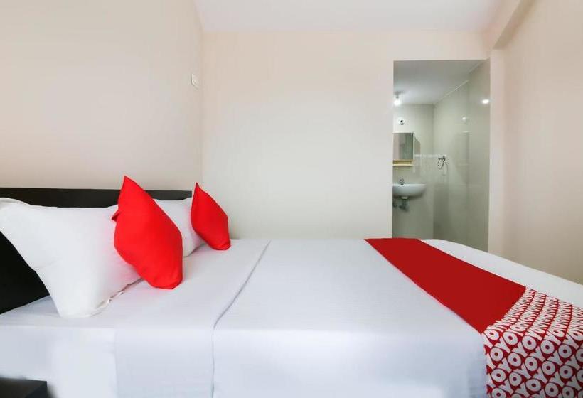 ホテル Oyo 43615  Sunshine