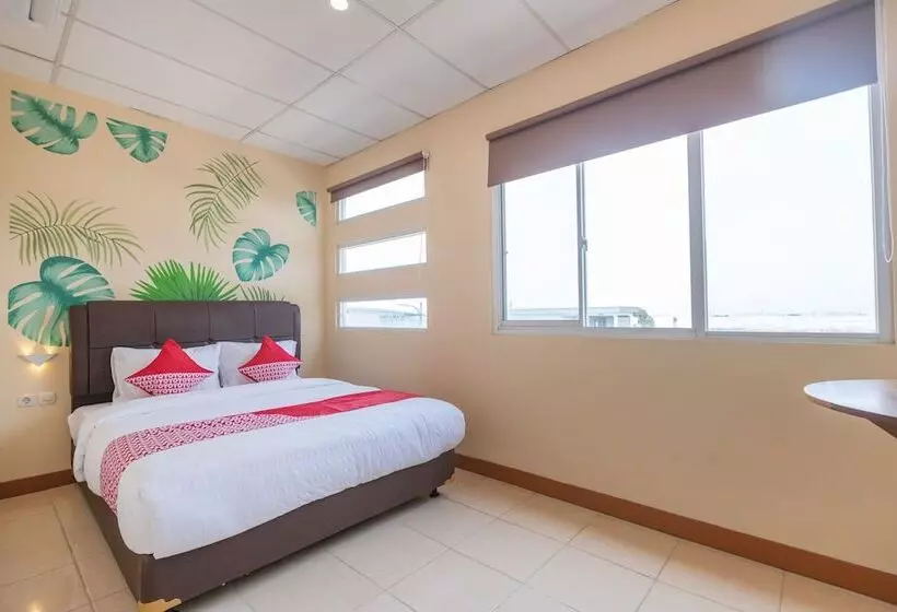 Hotelli Reddoorz @ Iodium Residence Cikarang