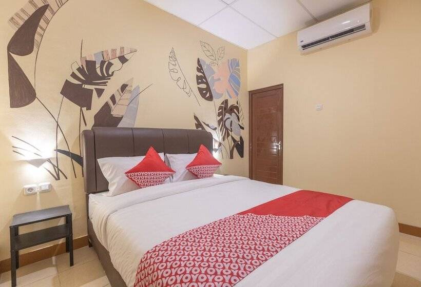 בית מלון כפרי Reddoorz @ Iodium Residence Cikarang