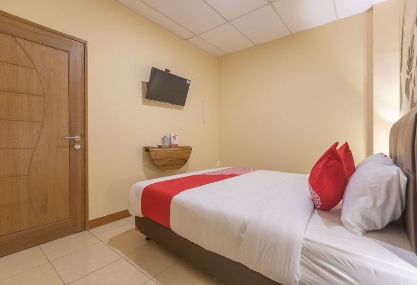 בית מלון כפרי Reddoorz @ Iodium Residence Cikarang