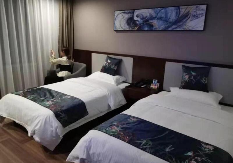 Hotel Shell Fuyang City South Bus Station