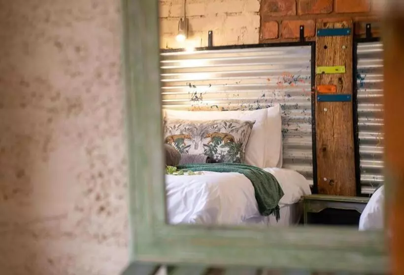 پانسیون Otavi Vineyards Self Catering & Camping