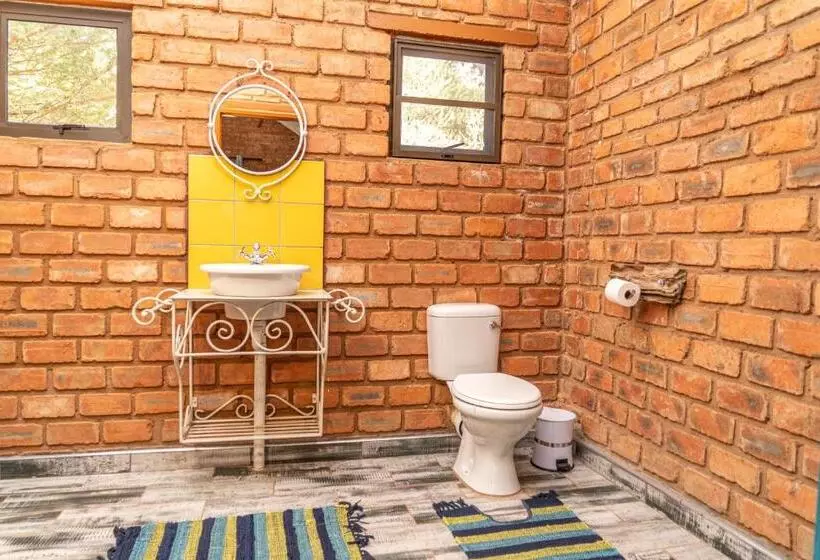 پانسیون Otavi Vineyards Self Catering & Camping