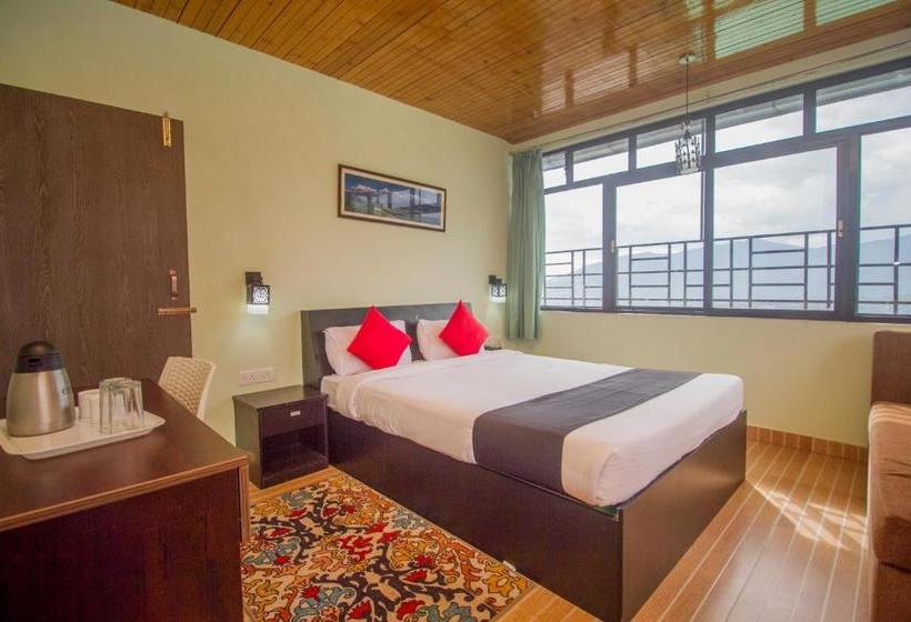 Capital O 63520 Hotel Innori