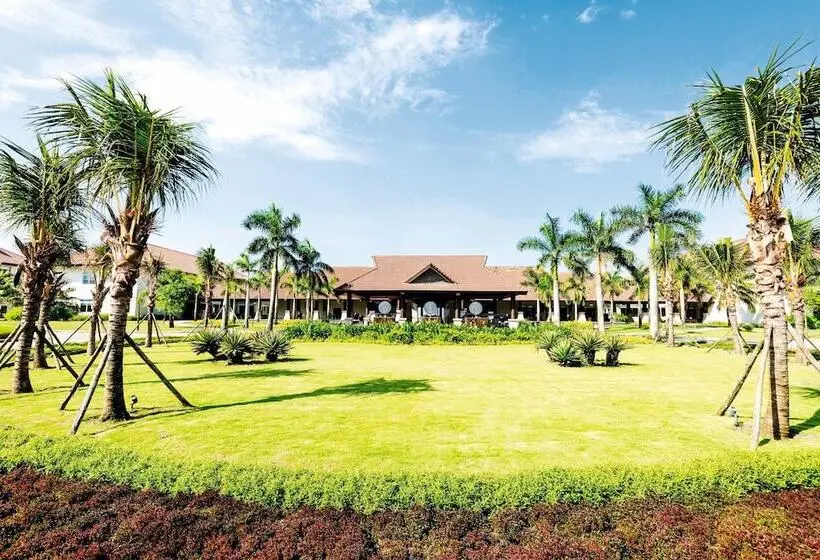 هتل Robinson Nam Hoi An