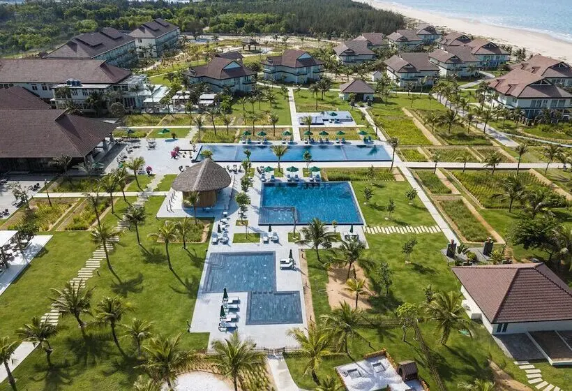 هتل Robinson Nam Hoi An