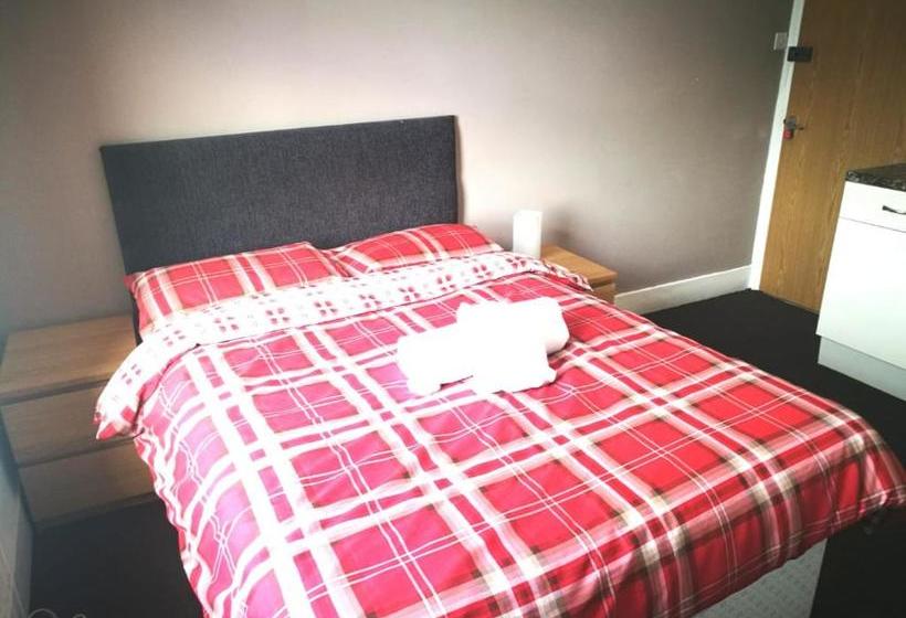 בית מלון כפרי The Maidstone Guesthouse