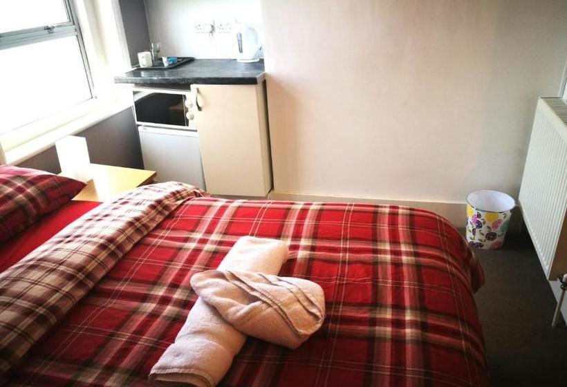 בית מלון כפרי The Maidstone Guesthouse