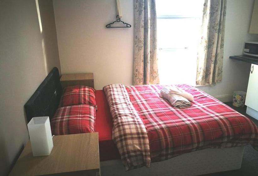 בית מלון כפרי The Maidstone Guesthouse