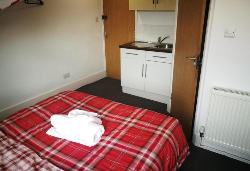 בית מלון כפרי The Maidstone Guesthouse