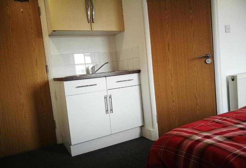 בית מלון כפרי The Maidstone Guesthouse