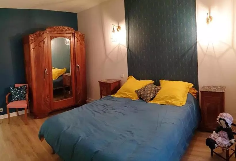 Maison De Charme Avec Jardin Aux Trois Moutiers 116 M² 6 Pers