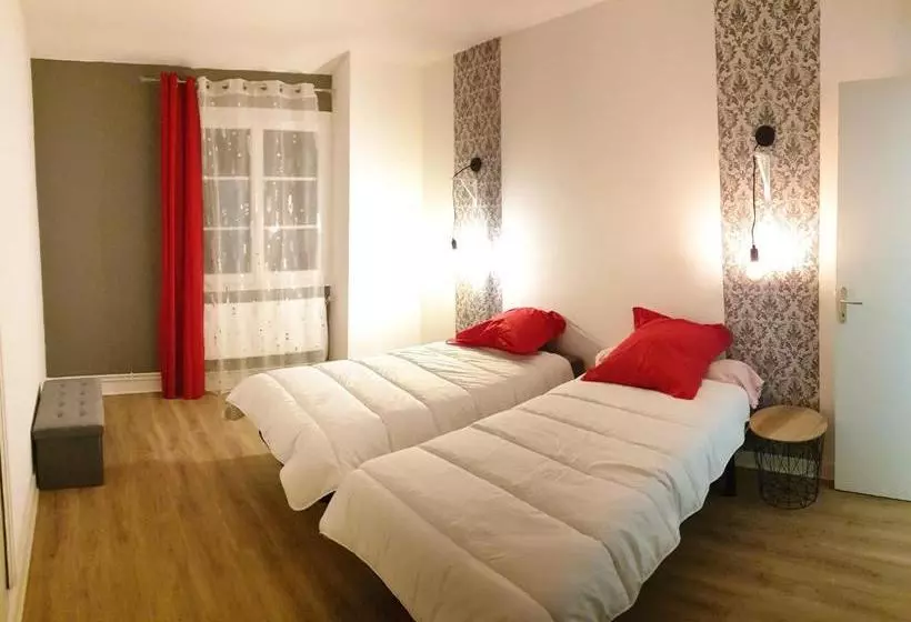 Maison De Charme Avec Jardin Aux Trois Moutiers 116 M² 6 Pers