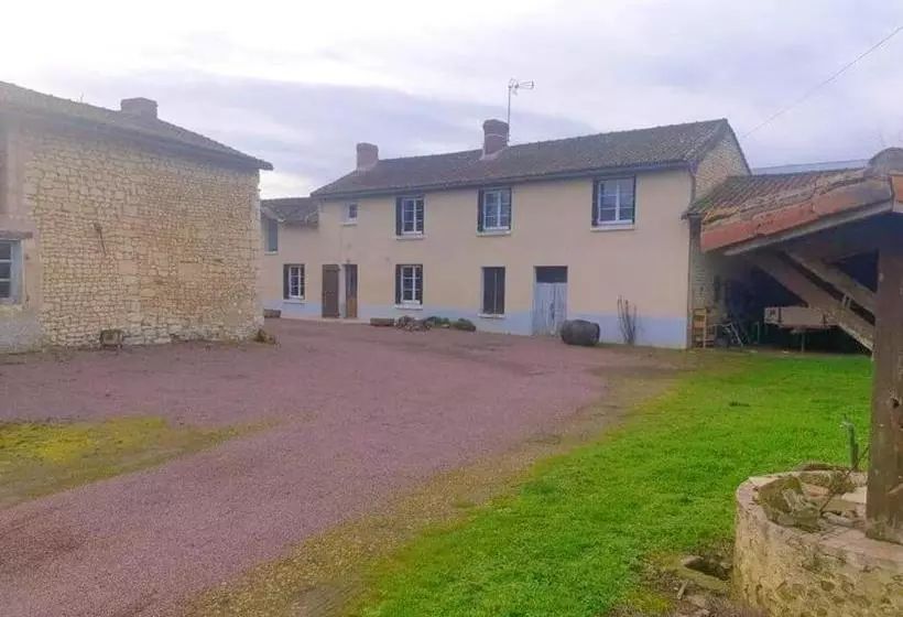 Maison De Charme Avec Jardin Aux Trois Moutiers 116 M² 6 Pers