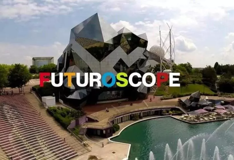 Maison De Charme Avec Jardin Aux Trois Moutiers 116 M² 6 Pers