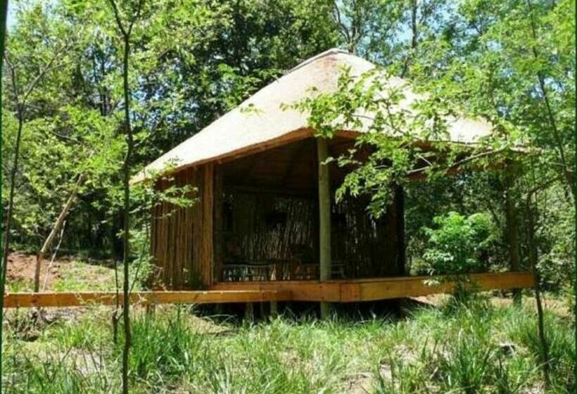 بنسيون Riverbend Self Catering Cottages