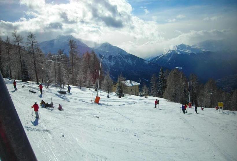 펜션 Skihütte Zams