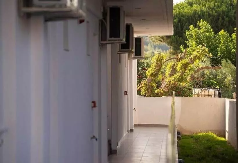 Persefoni Rooms