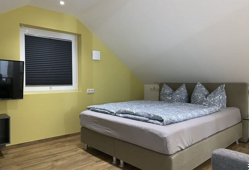 Apartment Köln Ensen