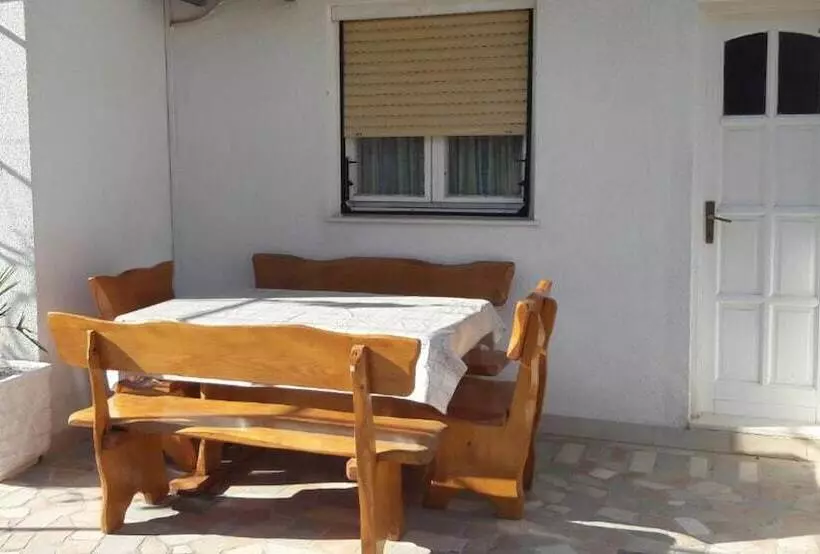 Apartments Sikirica