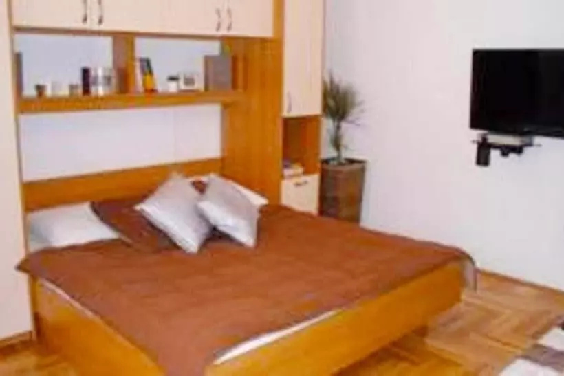 Apartments Sikirica