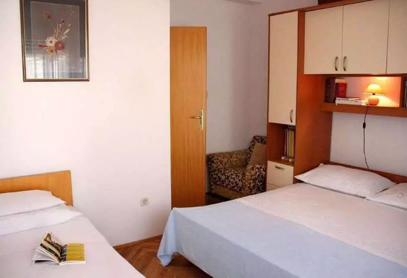Apartments Sikirica