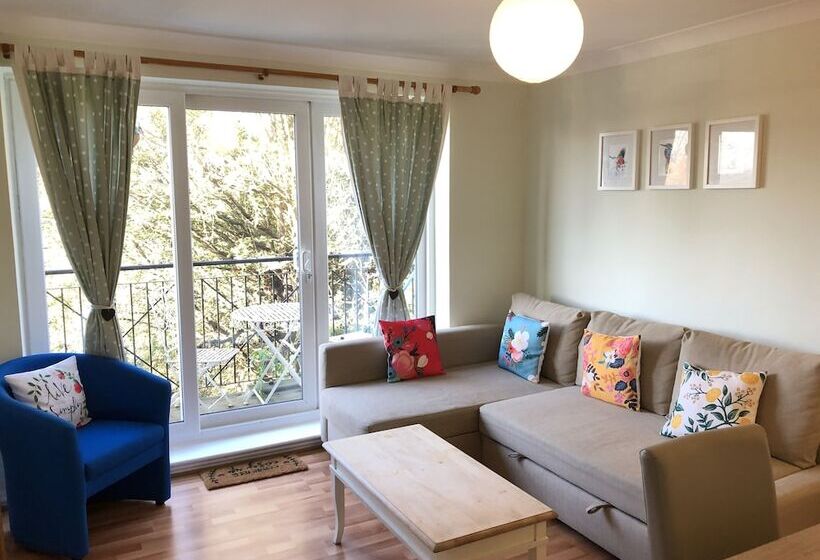 Apple Perch 2br Flat Free Parking