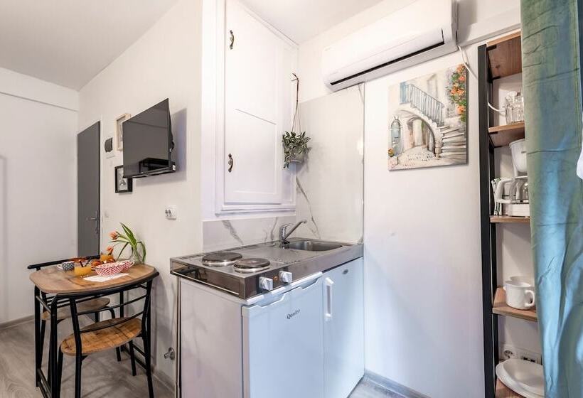 Old Town Fantastic 1