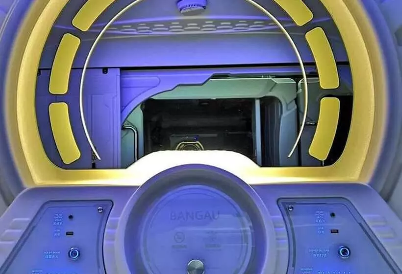 Bangau Capsule Hotel   Downtown Klia