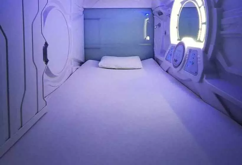 Bangau Capsule Hotel   Downtown Klia