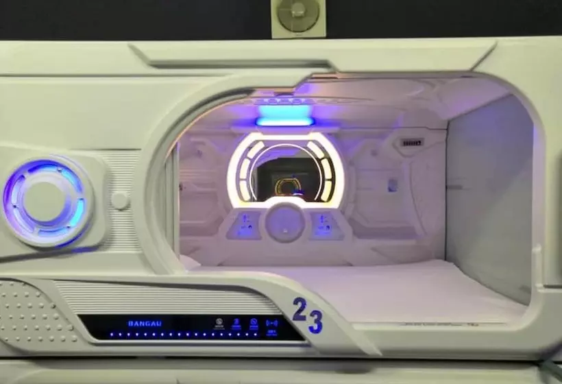 Bangau Capsule Hotel   Downtown Klia