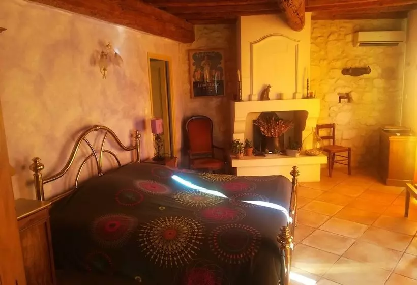 Aamiaismajoitus (B&B) Chambre D Hotes Le Bel Oustau