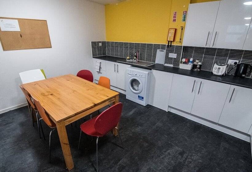 Gildart Street X One Rooms Hostel