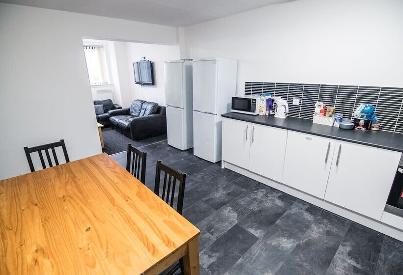 Gildart Street X One Rooms Hostel