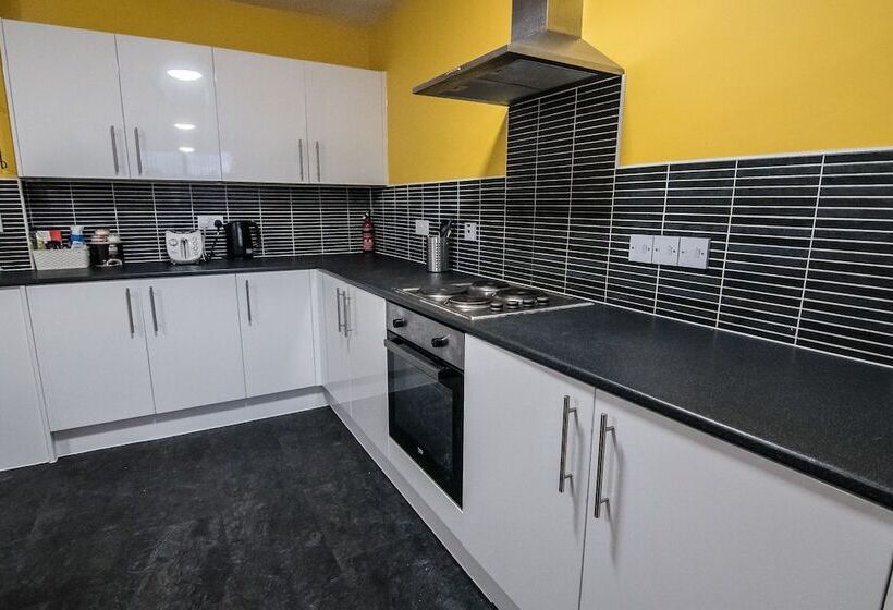 Gildart Street X One Rooms Hostel