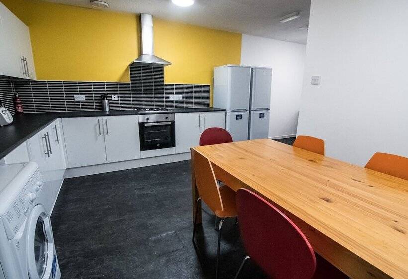 Gildart Street X One Rooms Hostel