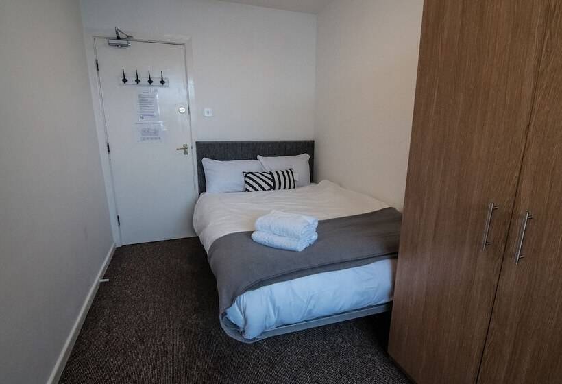 Gildart Street X One Rooms Hostel