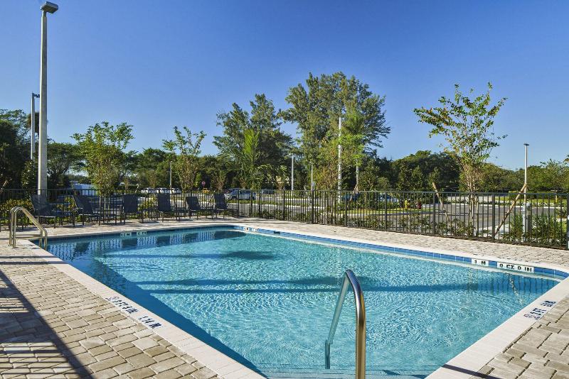 בית מלון כפרי Fairfield By Marriott Inn & Suites Deerfield Beach Boca Raton
