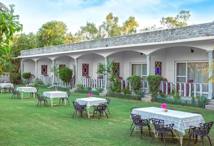 Hotelli Ranakpur Safari Resort