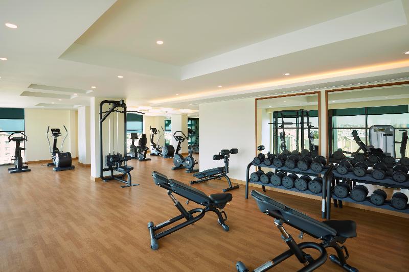 هتل Royal Tulip Muscat