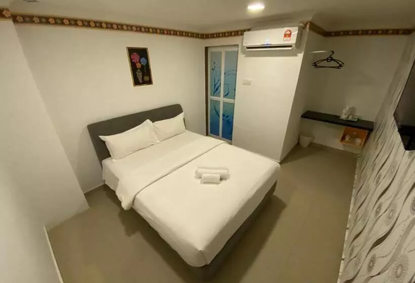 Shobi Hotel Johor Bahru Near Ciq Jb