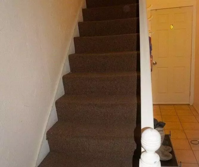 پانسیون Bedrooms Near Fenway & Downtown Boston