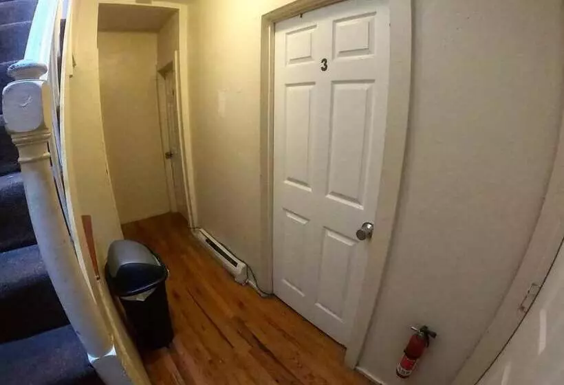 پانسیون Bedrooms Near Fenway & Downtown Boston