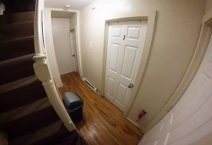 پانسیون Bedrooms Near Fenway & Downtown Boston