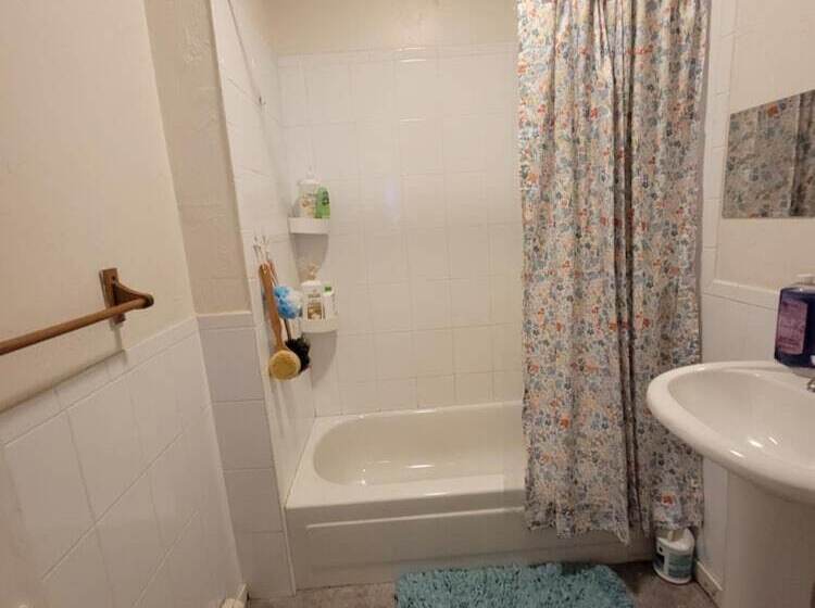 펜션 Bedrooms Near Fenway & Downtown Boston